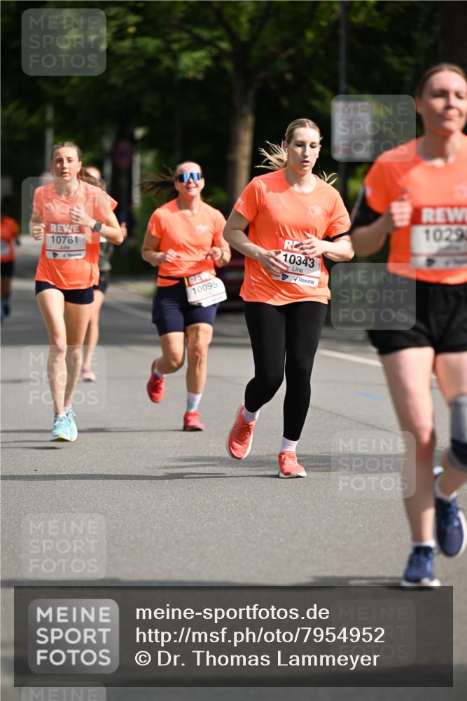 15.06.2025 - REWE Women's Run Dr. Thomas Lammeyer http://msf.ph/oto/7954952 15.06.2025 09:44:53 Laufen 10781, 10095, 10343, 10 meine-sportfotos.de