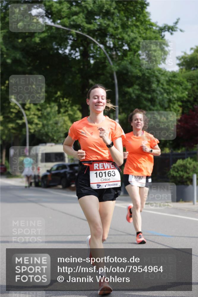 15.06.2025 - REWE Women's Run Jannik Wohlers http://msf.ph/oto/7954964 15.06.2025 08:50:18 Laufen 10163, 19797 meine-sportfotos.de