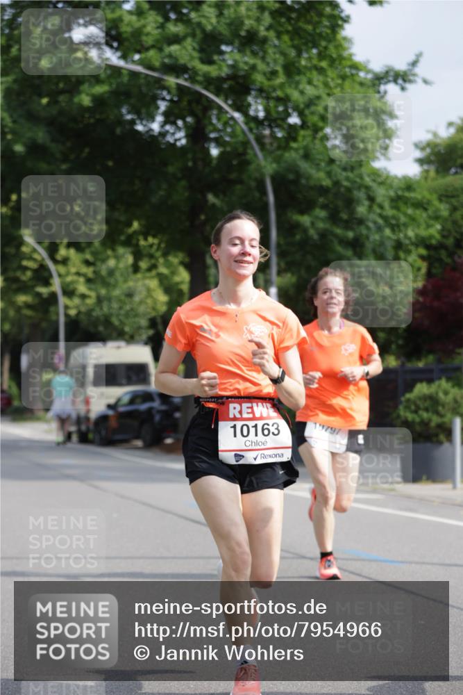 15.06.2025 - REWE Women's Run Jannik Wohlers http://msf.ph/oto/7954966 15.06.2025 08:50:18 Laufen 10163, 10797 meine-sportfotos.de