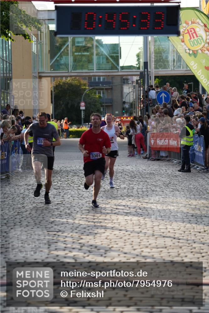 13.06.2025 - Holstenköstenlauf Felixshl http://msf.ph/oto/7954976 13.06.2025 19:45:32 Laufen 2768, 3301, 3586 meine-sportfotos.de