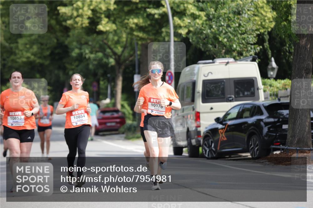 15.06.2025 - REWE Women's Run Jannik Wohlers http://msf.ph/oto/7954981 15.06.2025 08:50:33 Laufen 10853, 10854, 10176 meine-sportfotos.de