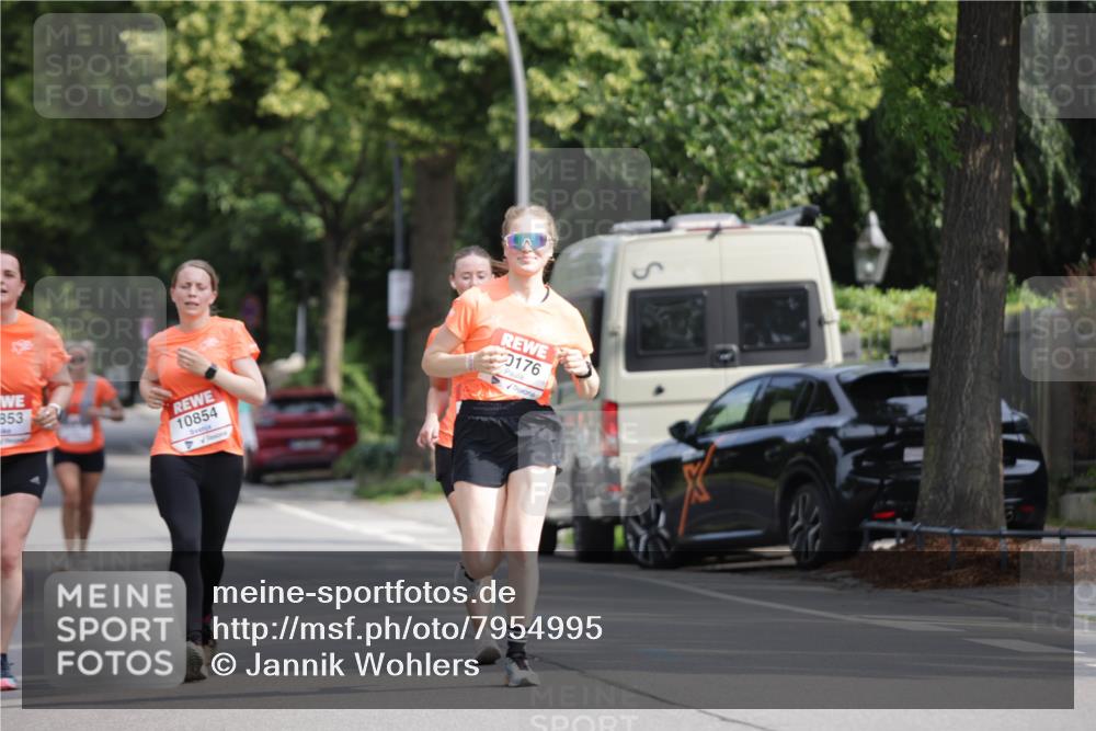 15.06.2025 - REWE Women's Run Jannik Wohlers http://msf.ph/oto/7954995 15.06.2025 08:50:33 Laufen 853, 10854, 0176 meine-sportfotos.de