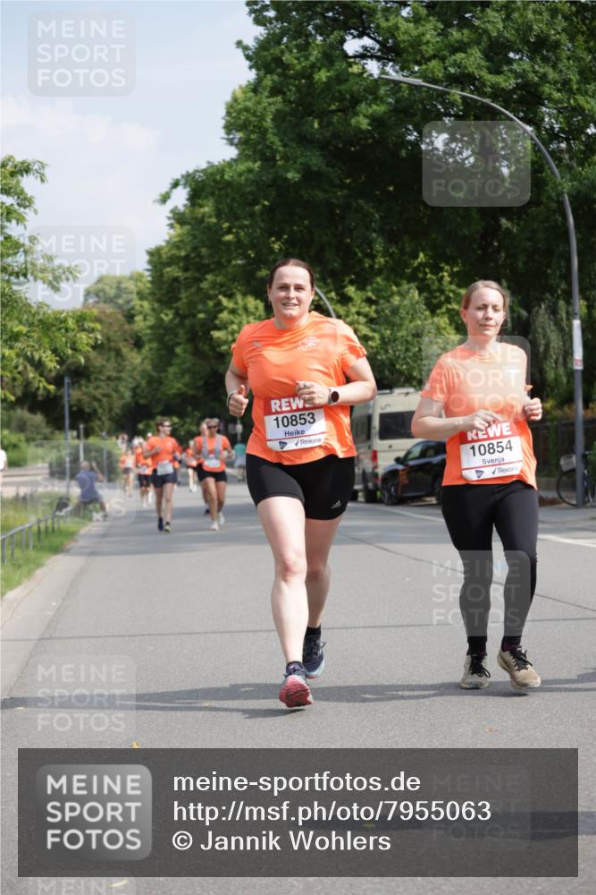 15.06.2025 - REWE Women's Run Jannik Wohlers http://msf.ph/oto/7955063 15.06.2025 08:50:38 Laufen 10853, 10854 meine-sportfotos.de