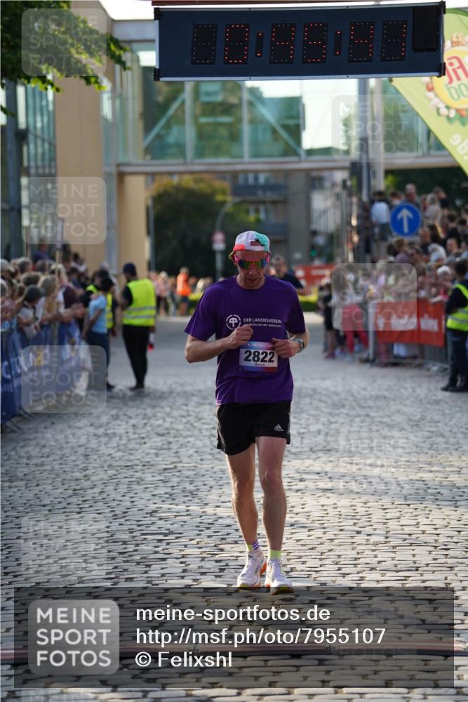 13.06.2025 - Holstenköstenlauf Felixshl http://msf.ph/oto/7955107 13.06.2025 19:45:41 Laufen 2822, 3645 meine-sportfotos.de