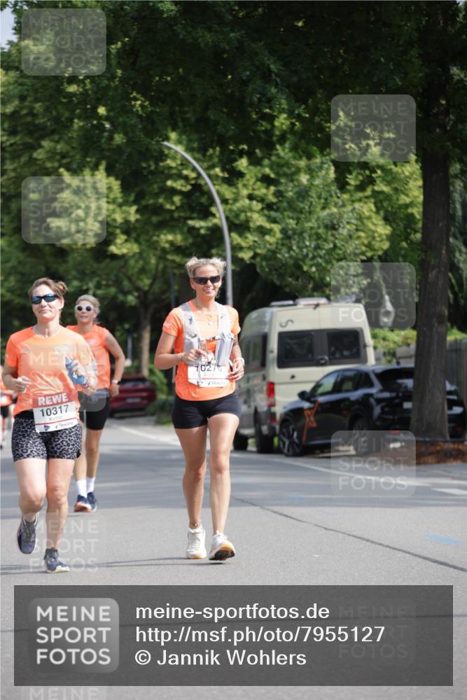 15.06.2025 - REWE Women's Run Jannik Wohlers http://msf.ph/oto/7955127 15.06.2025 08:50:43 Laufen 10317, 10276 meine-sportfotos.de