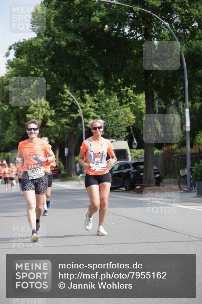 15.06.2025 - REWE Women's Run Jannik Wohlers http://msf.ph/oto/7955162 15.06.2025 08:50:44 Laufen 10317, 027 meine-sportfotos.de