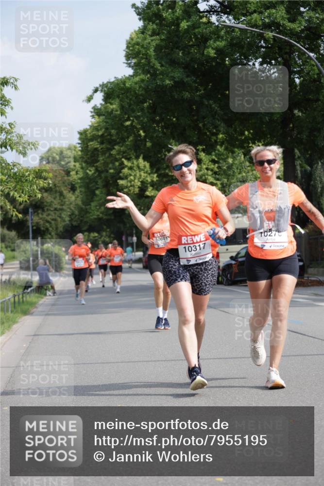 15.06.2025 - REWE Women's Run Jannik Wohlers http://msf.ph/oto/7955195 15.06.2025 08:50:46 Laufen 4, 10317, 10270 meine-sportfotos.de