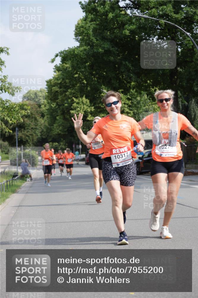15.06.2025 - REWE Women's Run Jannik Wohlers http://msf.ph/oto/7955200 15.06.2025 08:50:46 Laufen 10317, 102 meine-sportfotos.de