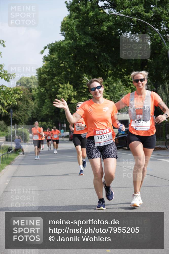 15.06.2025 - REWE Women's Run Jannik Wohlers http://msf.ph/oto/7955205 15.06.2025 08:50:46 Laufen 100, 10317, 10276 meine-sportfotos.de