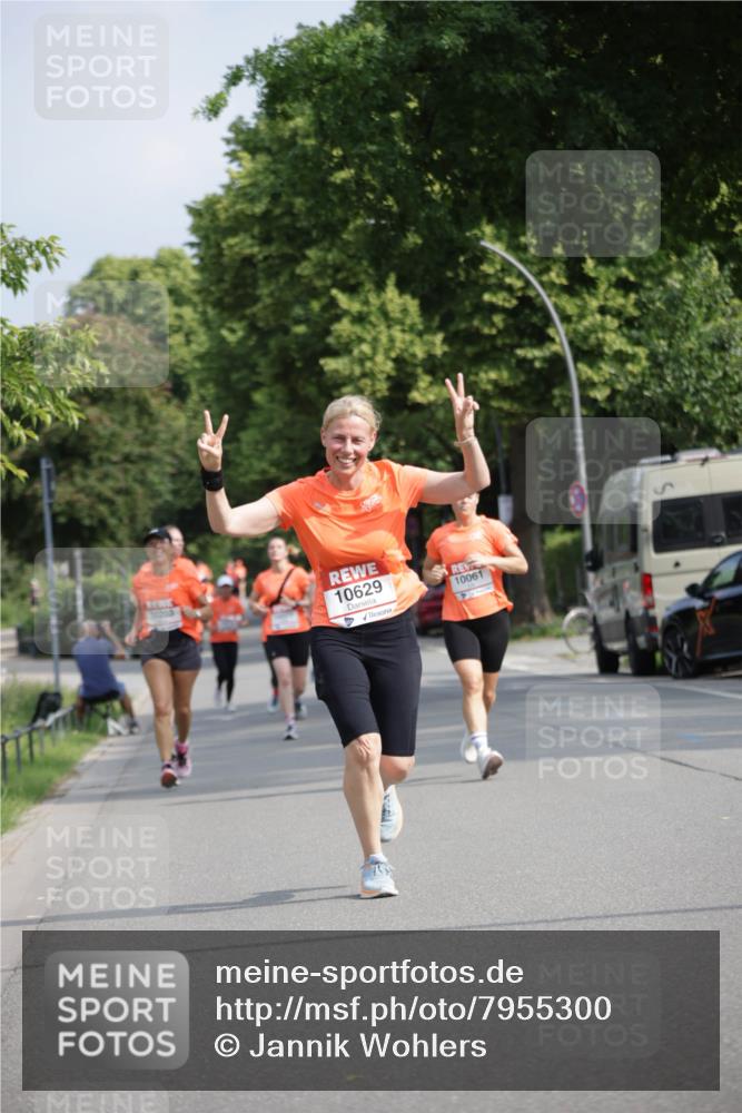 15.06.2025 - REWE Women's Run Jannik Wohlers http://msf.ph/oto/7955300 15.06.2025 08:50:51 Laufen 10203, 10629, 10061 meine-sportfotos.de