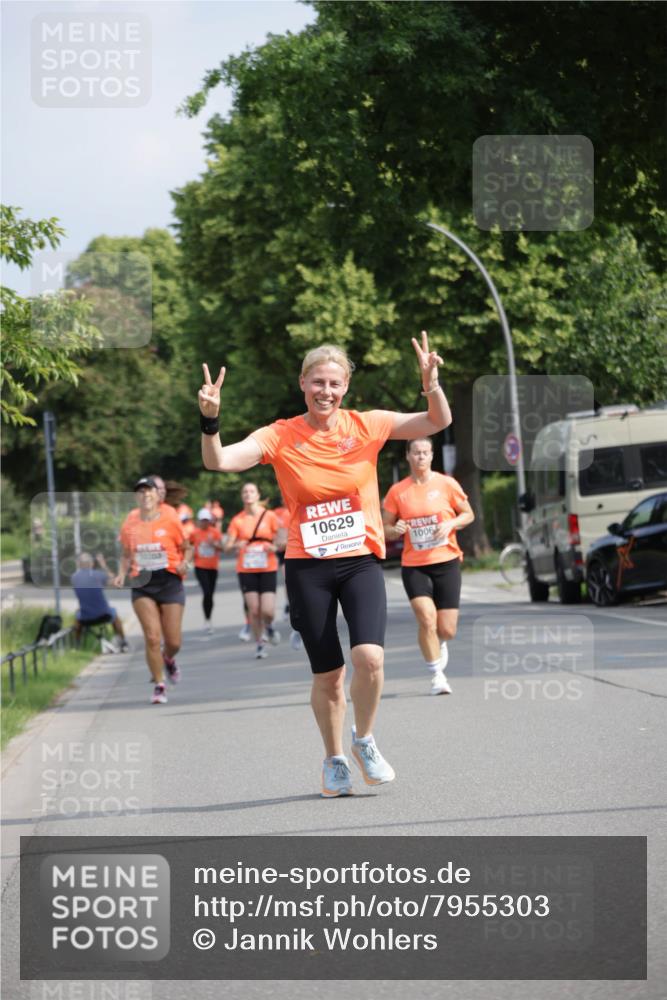 15.06.2025 - REWE Women's Run Jannik Wohlers http://msf.ph/oto/7955303 15.06.2025 08:50:51 Laufen 10629 meine-sportfotos.de