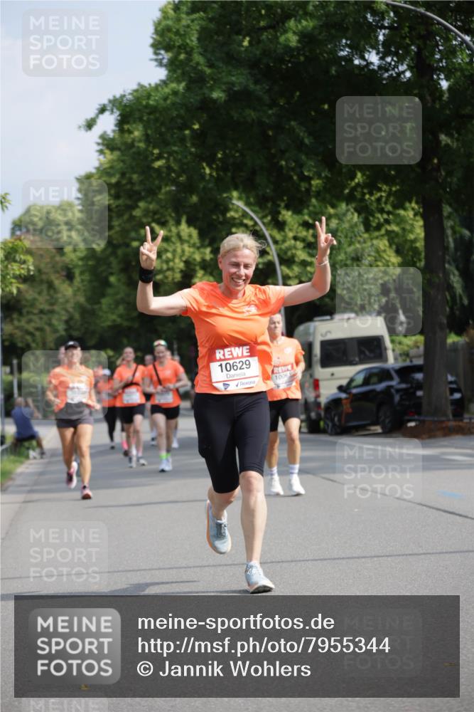 15.06.2025 - REWE Women's Run Jannik Wohlers http://msf.ph/oto/7955344 15.06.2025 08:50:52 Laufen 10629, 1006 meine-sportfotos.de