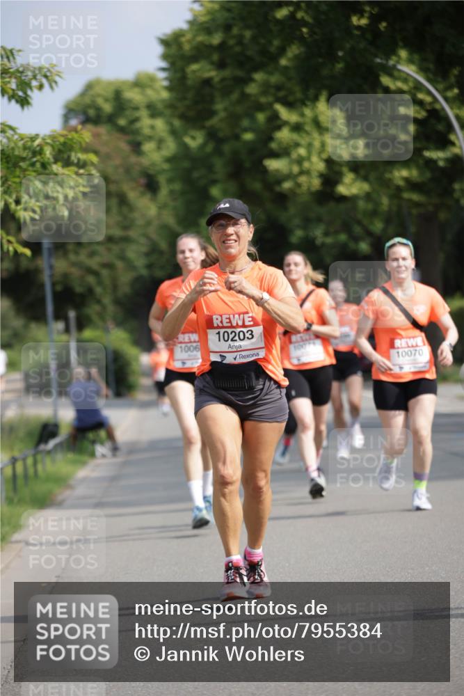 15.06.2025 - REWE Women's Run Jannik Wohlers http://msf.ph/oto/7955384 15.06.2025 08:50:55 Laufen 10203, 1006, 10074, 10070 meine-sportfotos.de