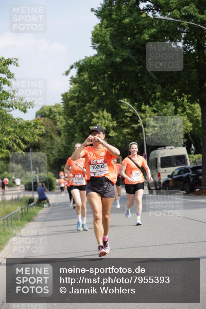 15.06.2025 - REWE Women's Run Jannik Wohlers http://msf.ph/oto/7955393 15.06.2025 08:50:55 Laufen 10203, 10070 meine-sportfotos.de