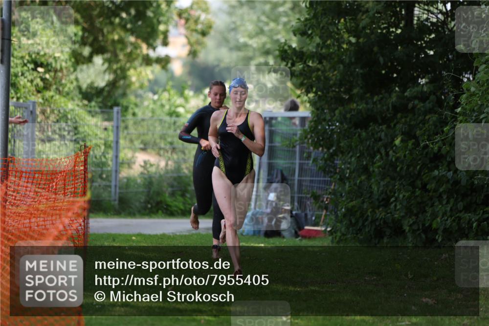 15.06.2025 - 7 Türme Triathlon Michael Strokosch http://msf.ph/oto/7955405 15.06.2025 12:32:54 Schwimmen 447, 472, 486, 529, 650, 660 meine-sportfotos.de