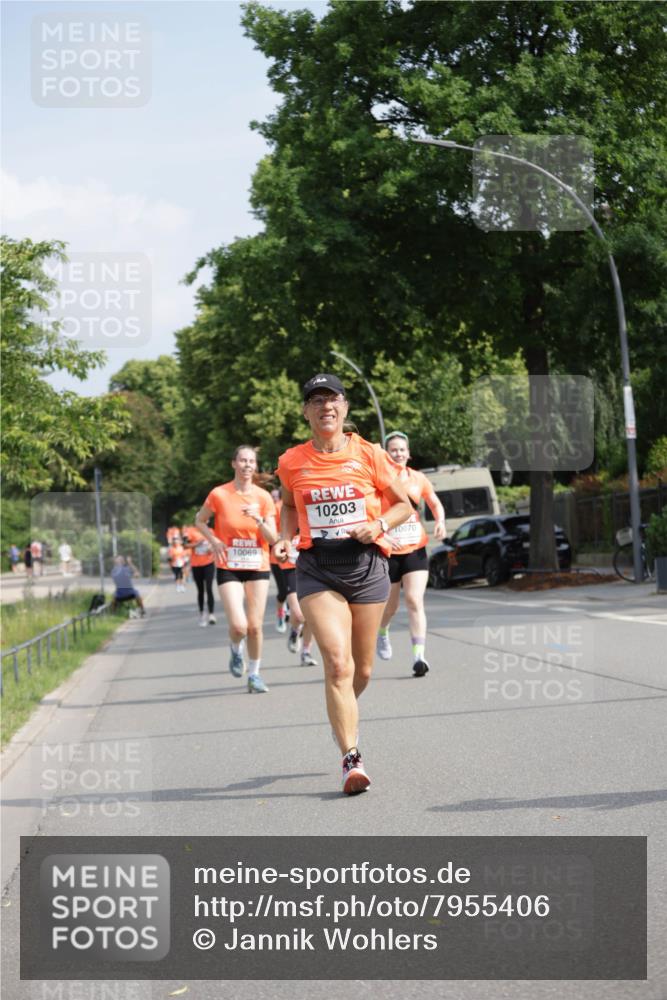 15.06.2025 - REWE Women's Run Jannik Wohlers http://msf.ph/oto/7955406 15.06.2025 08:50:56 Laufen 10069, 10203, 10070 meine-sportfotos.de