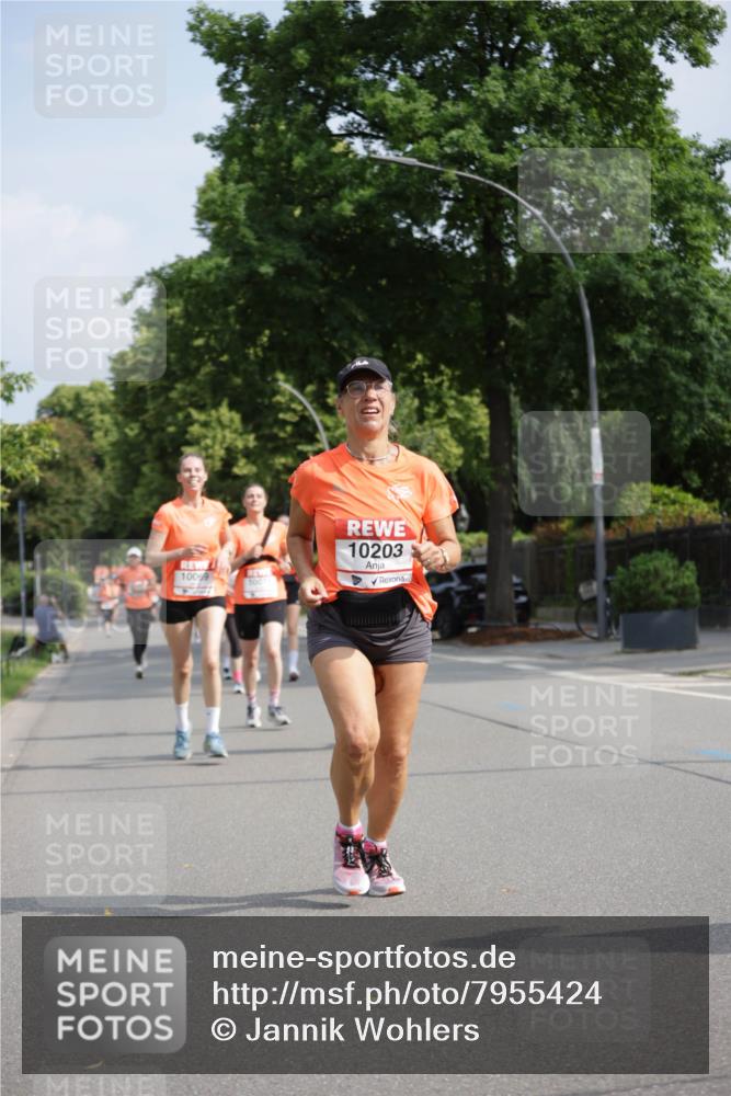 15.06.2025 - REWE Women's Run Jannik Wohlers http://msf.ph/oto/7955424 15.06.2025 08:50:56 Laufen 10203 meine-sportfotos.de