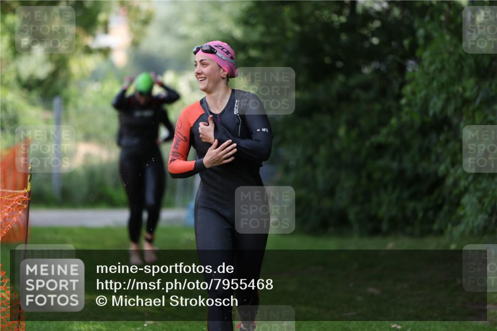 15.06.2025 - 7 Türme Triathlon Michael Strokosch http://msf.ph/oto/7955468 15.06.2025 12:33:04 Schwimmen 382, 401, 428, 447, 472, 486, 529, 650 meine-sportfotos.de