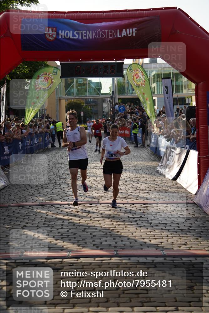 13.06.2025 - Holstenköstenlauf Felixshl http://msf.ph/oto/7955481 13.06.2025 19:46:05 Laufen 2054, 2265, 3670, 3879 meine-sportfotos.de