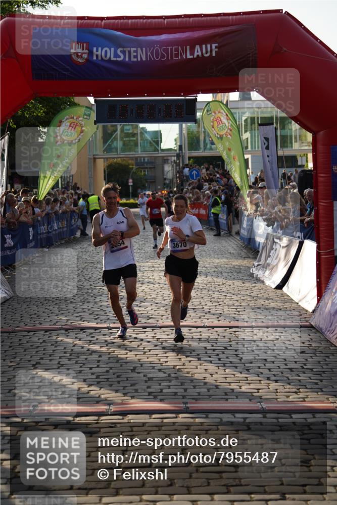 13.06.2025 - Holstenköstenlauf Felixshl http://msf.ph/oto/7955487 13.06.2025 19:46:06 Laufen 2054, 2265, 3670, 3879 meine-sportfotos.de