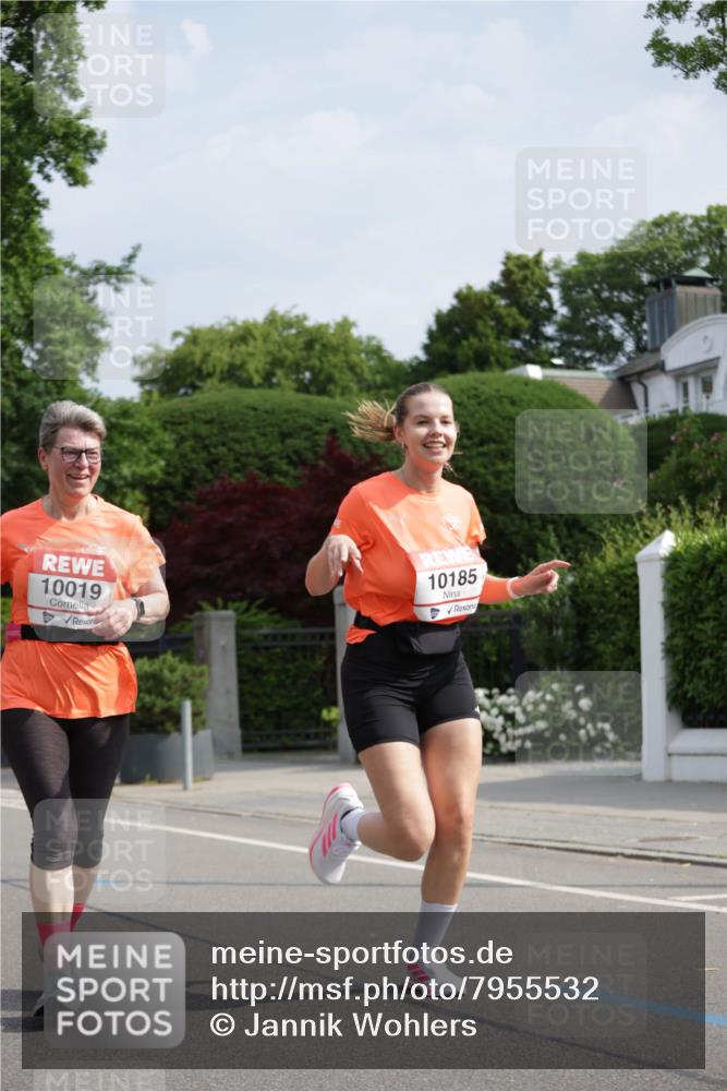 15.06.2025 - REWE Women's Run Jannik Wohlers http://msf.ph/oto/7955532 15.06.2025 08:51:02 Laufen 10019, 10185 meine-sportfotos.de