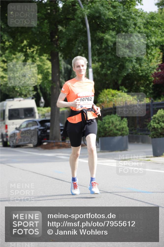 15.06.2025 - REWE Women's Run Jannik Wohlers http://msf.ph/oto/7955612 15.06.2025 08:51:08 Laufen 10762 meine-sportfotos.de
