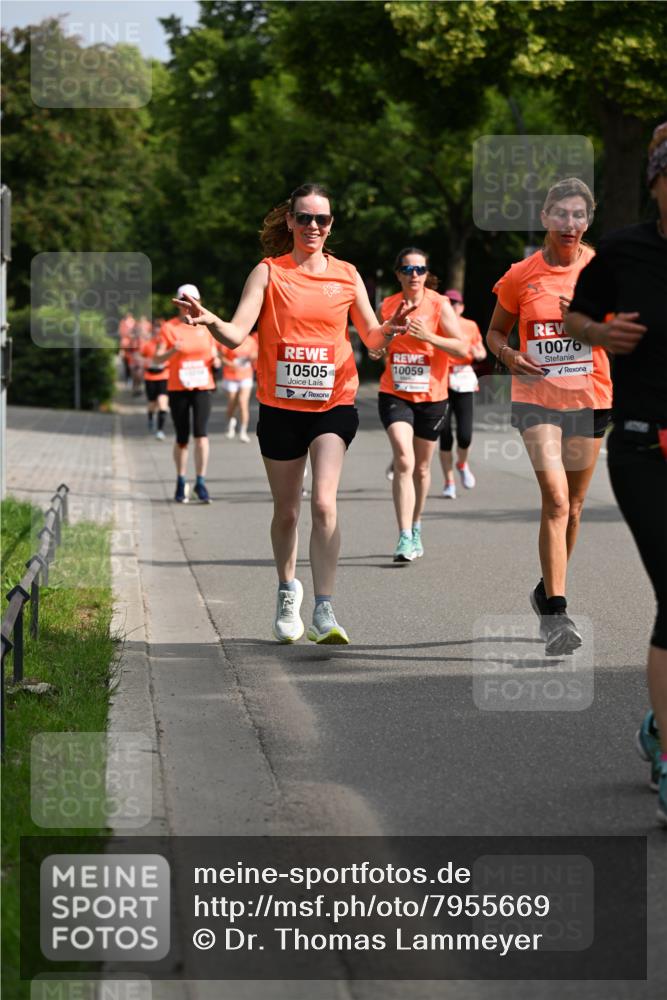 15.06.2025 - REWE Women's Run Dr. Thomas Lammeyer http://msf.ph/oto/7955669 15.06.2025 09:45:51 Laufen 10505, 10059, 10076 meine-sportfotos.de