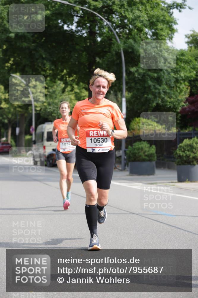 15.06.2025 - REWE Women's Run Jannik Wohlers http://msf.ph/oto/7955687 15.06.2025 08:51:17 Laufen 1032, 10530 meine-sportfotos.de