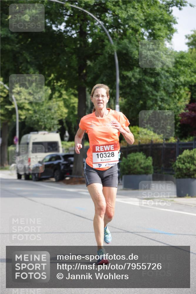 15.06.2025 - REWE Women's Run Jannik Wohlers http://msf.ph/oto/7955726 15.06.2025 08:51:18 Laufen 10328 meine-sportfotos.de