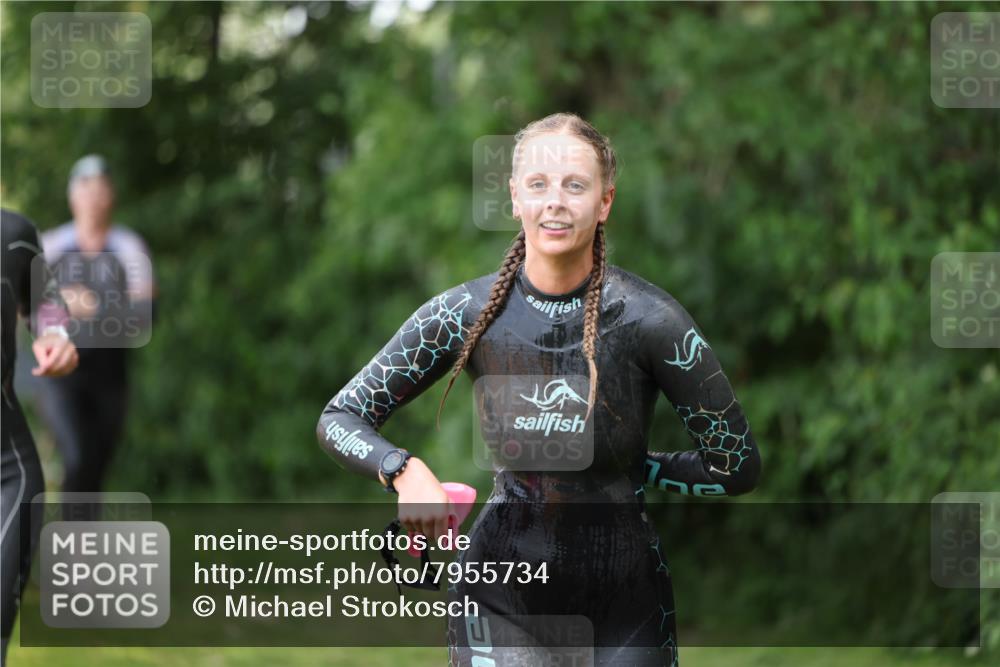 15.06.2025 - 7 Türme Triathlon Michael Strokosch http://msf.ph/oto/7955734 15.06.2025 12:33:41 Schwimmen 391, 415, 433, 603, 667, 675 meine-sportfotos.de