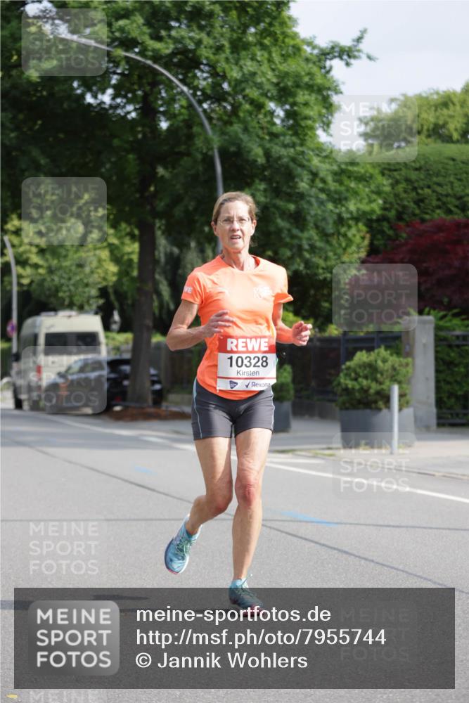 15.06.2025 - REWE Women's Run Jannik Wohlers http://msf.ph/oto/7955744 15.06.2025 08:51:18 Laufen 10328 meine-sportfotos.de