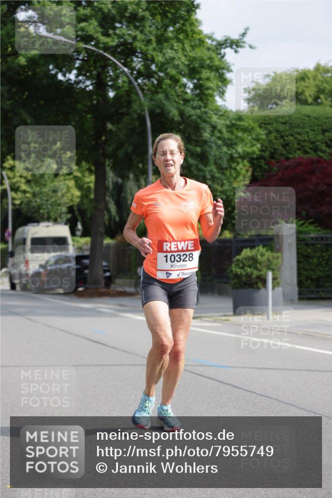 15.06.2025 - REWE Women's Run Jannik Wohlers http://msf.ph/oto/7955749 15.06.2025 08:51:18 Laufen 10328 meine-sportfotos.de