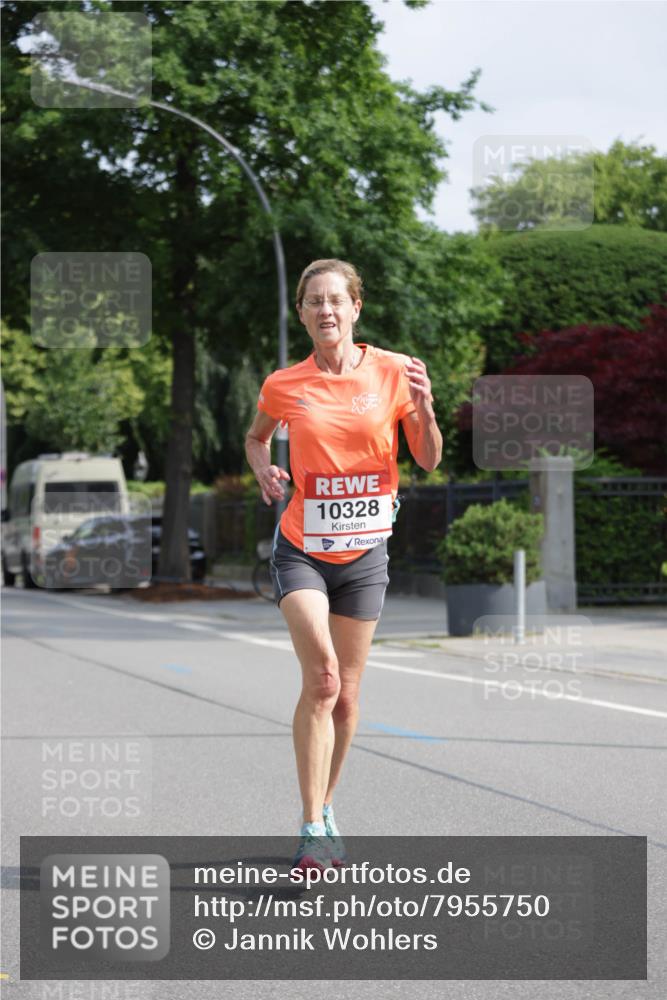 15.06.2025 - REWE Women's Run Jannik Wohlers http://msf.ph/oto/7955750 15.06.2025 08:51:18 Laufen 10328 meine-sportfotos.de