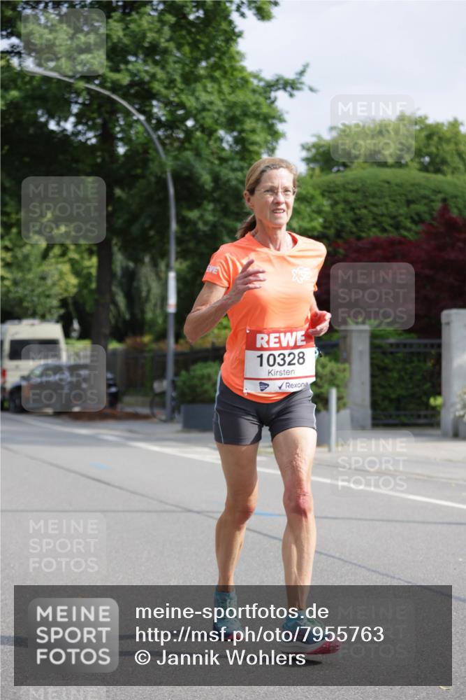 15.06.2025 - REWE Women's Run Jannik Wohlers http://msf.ph/oto/7955763 15.06.2025 08:51:19 Laufen 10328 meine-sportfotos.de