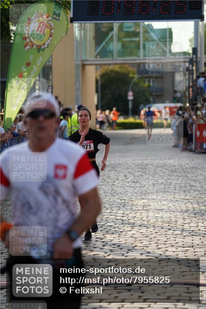 13.06.2025 - Holstenköstenlauf Felixshl http://msf.ph/oto/7955825 13.06.2025 19:46:24 Laufen 3738, 3971 meine-sportfotos.de