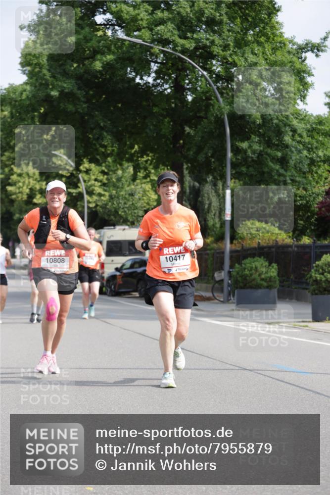 15.06.2025 - REWE Women's Run Jannik Wohlers http://msf.ph/oto/7955879 15.06.2025 08:51:26 Laufen 10808, 10417 meine-sportfotos.de