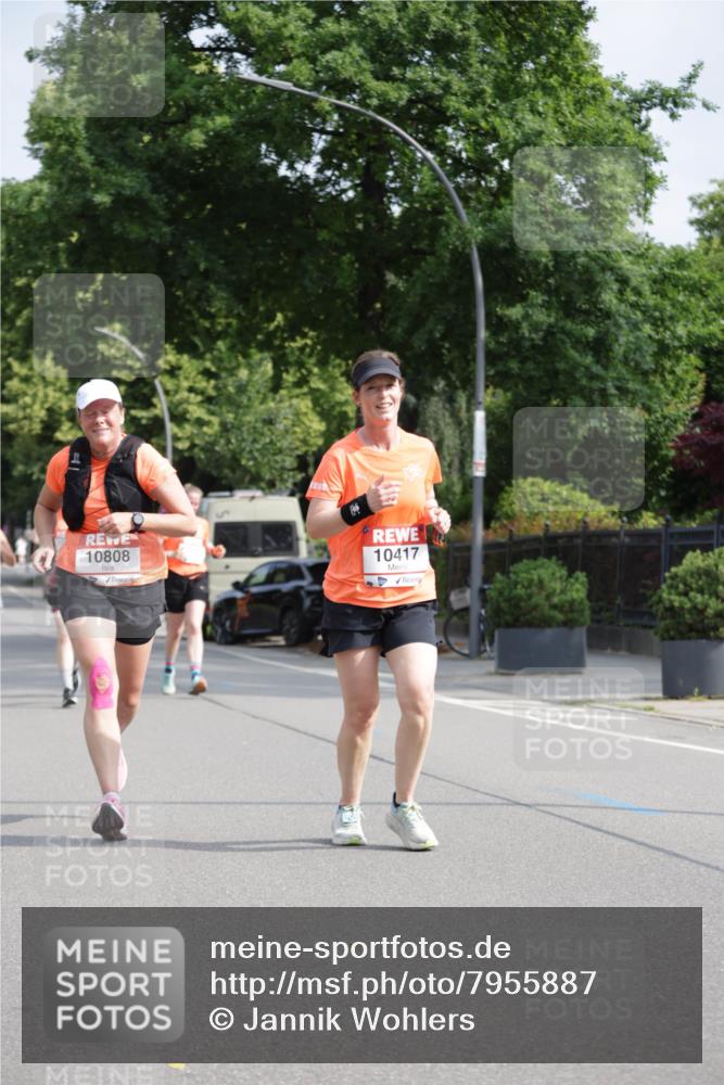 15.06.2025 - REWE Women's Run Jannik Wohlers http://msf.ph/oto/7955887 15.06.2025 08:51:26 Laufen 10808, 10417 meine-sportfotos.de