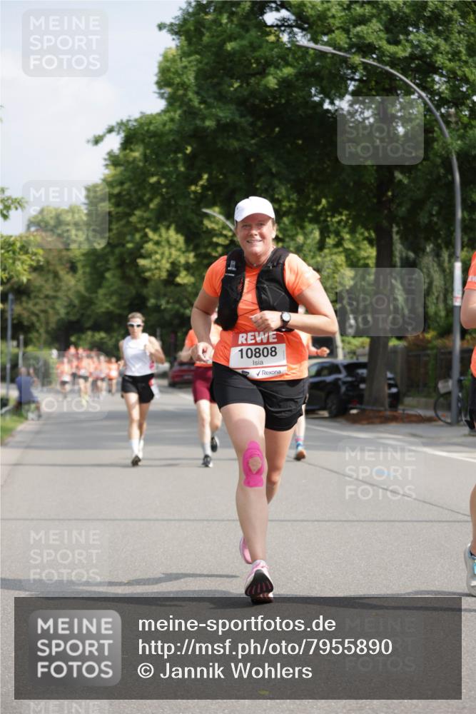 15.06.2025 - REWE Women's Run Jannik Wohlers http://msf.ph/oto/7955890 15.06.2025 08:51:27 Laufen 10808 meine-sportfotos.de