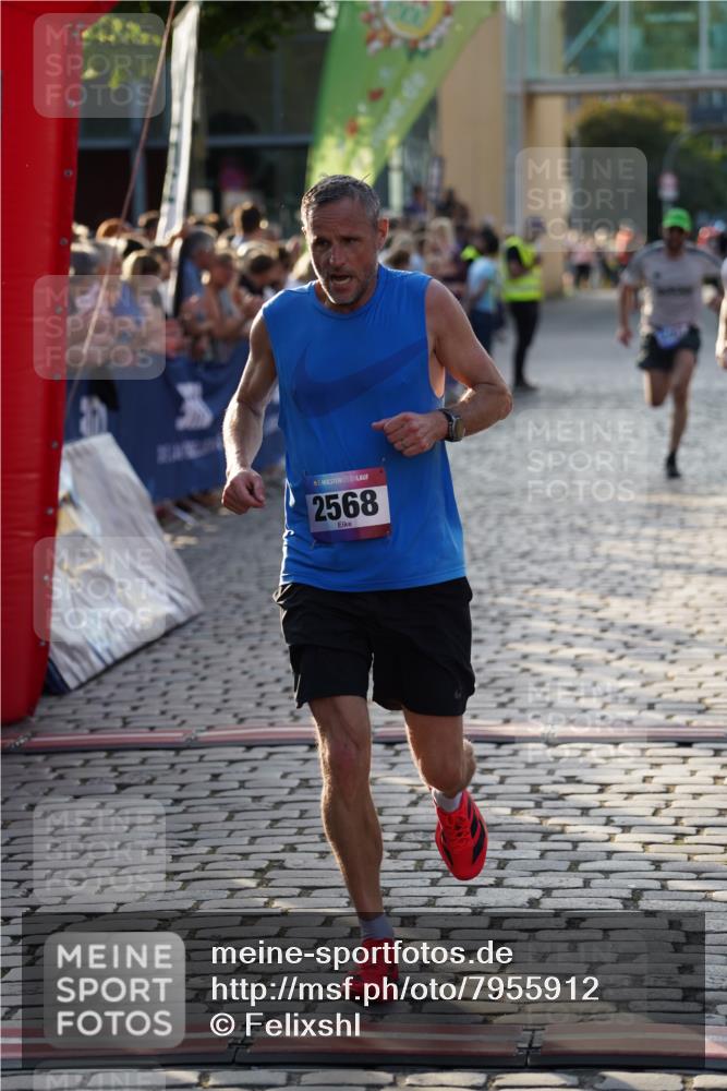 13.06.2025 - Holstenköstenlauf Felixshl http://msf.ph/oto/7955912 13.06.2025 19:46:40 Laufen 2461, 2568, 3116 meine-sportfotos.de