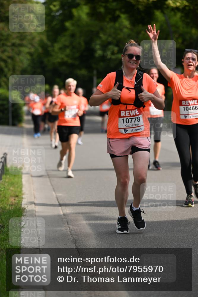 15.06.2025 - REWE Women's Run Dr. Thomas Lammeyer http://msf.ph/oto/7955970 15.06.2025 09:46:12 Laufen 10466, 10778 meine-sportfotos.de