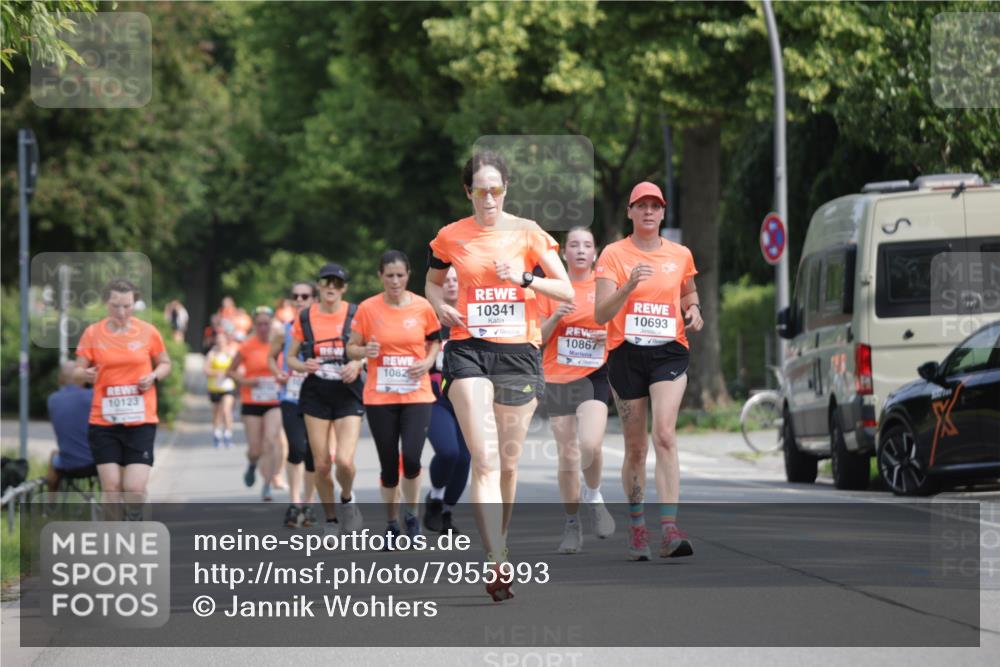15.06.2025 - REWE Women's Run Jannik Wohlers http://msf.ph/oto/7955993 15.06.2025 08:51:38 Laufen 1082, 10123, 10341, 10867, 10693 meine-sportfotos.de