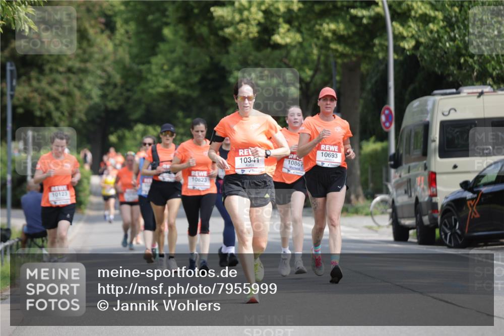 15.06.2025 - REWE Women's Run Jannik Wohlers http://msf.ph/oto/7955999 15.06.2025 08:51:38 Laufen 10823, 10123, 10693, 10867, 10341 meine-sportfotos.de