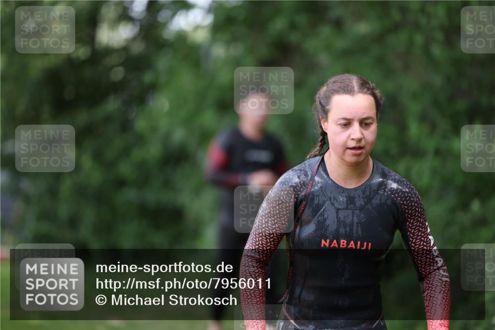 15.06.2025 - 7 Türme Triathlon Michael Strokosch http://msf.ph/oto/7956011 15.06.2025 12:34:43 Schwimmen 352, 359, 482, 526, 535, 547 meine-sportfotos.de