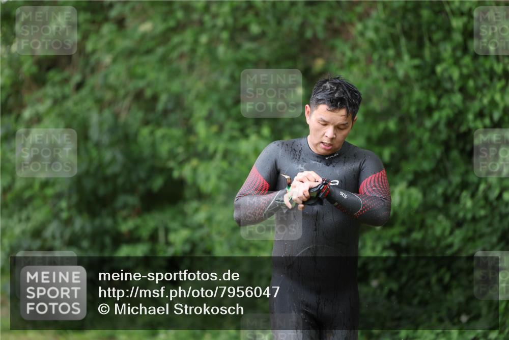 15.06.2025 - 7 Türme Triathlon Michael Strokosch http://msf.ph/oto/7956047 15.06.2025 12:34:45 Schwimmen 352, 359, 482, 526, 535, 547 meine-sportfotos.de