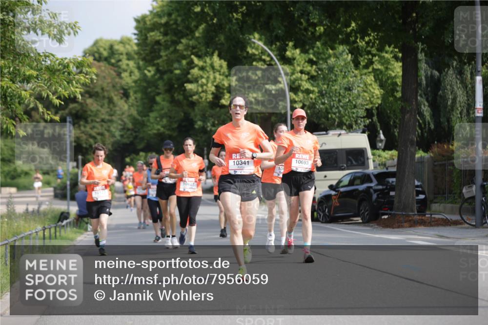 15.06.2025 - REWE Women's Run Jannik Wohlers http://msf.ph/oto/7956059 15.06.2025 08:51:41 Laufen 10123, 10823, 10341, 108, 10693 meine-sportfotos.de