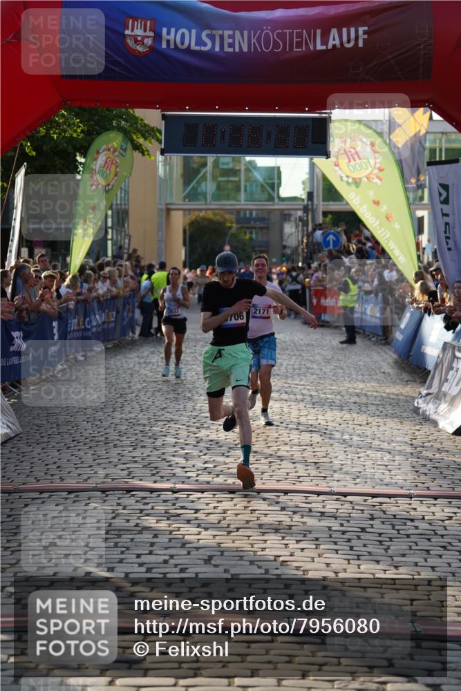 13.06.2025 - Holstenköstenlauf Felixshl http://msf.ph/oto/7956080 13.06.2025 19:46:49 Laufen 2171, 2632, 3706 meine-sportfotos.de