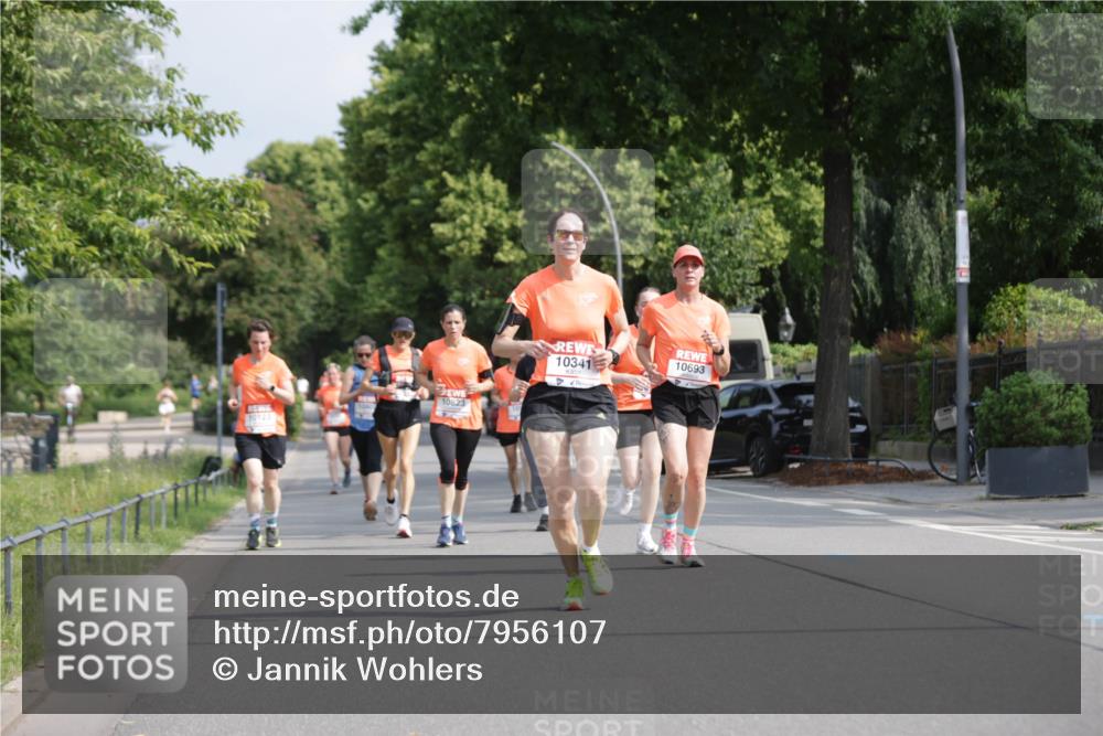 15.06.2025 - REWE Women's Run Jannik Wohlers http://msf.ph/oto/7956107 15.06.2025 08:51:41 Laufen 10341, 10693, 10823, 10123 meine-sportfotos.de