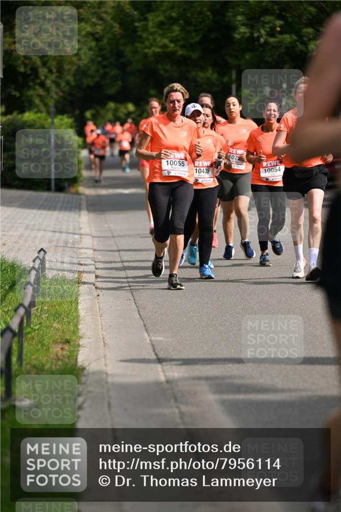 15.06.2025 - REWE Women's Run Dr. Thomas Lammeyer http://msf.ph/oto/7956114 15.06.2025 09:46:21 Laufen 10055, 1072, 10435, 10054 meine-sportfotos.de