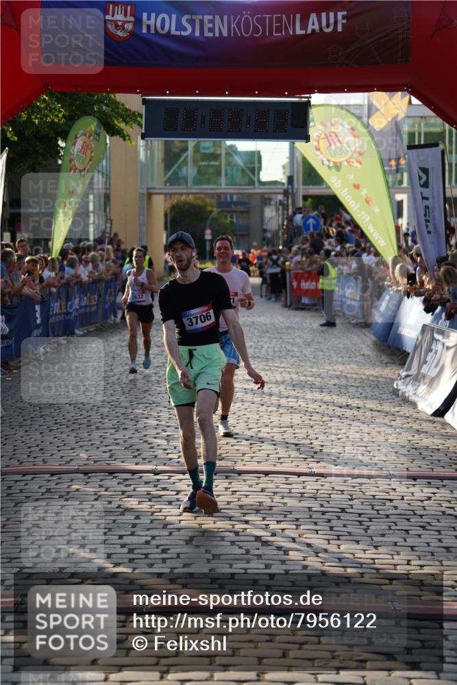 13.06.2025 - Holstenköstenlauf Felixshl http://msf.ph/oto/7956122 13.06.2025 19:46:50 Laufen 2171, 2632, 3706 meine-sportfotos.de