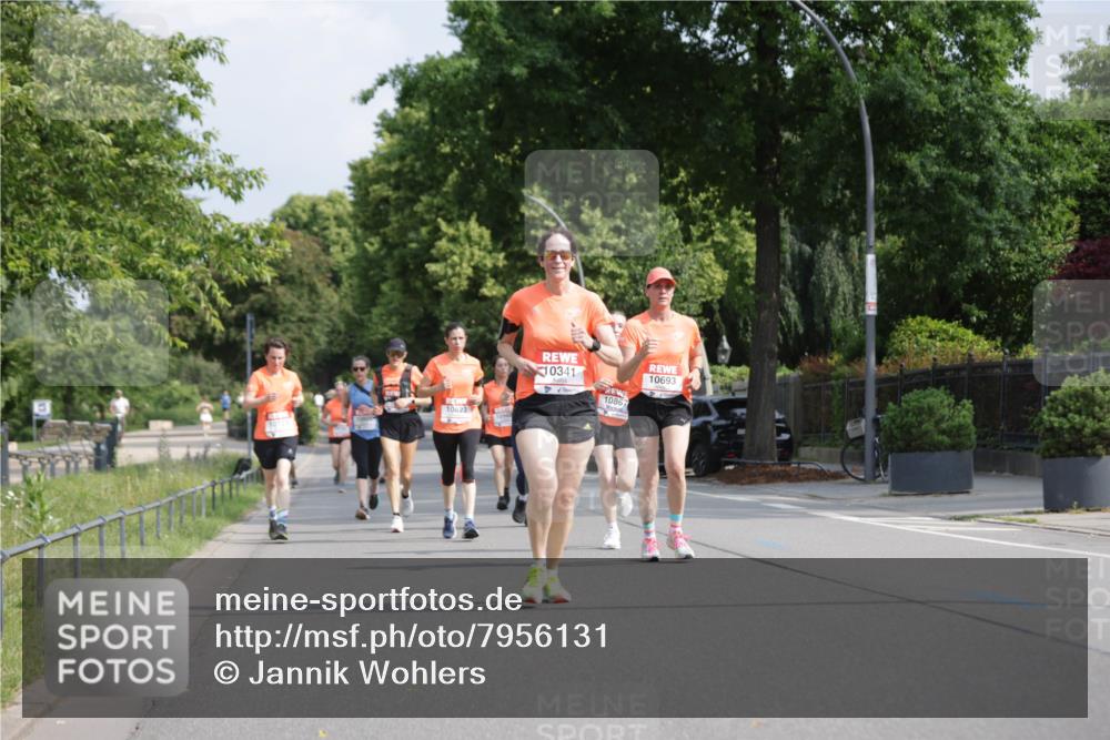 15.06.2025 - REWE Women's Run Jannik Wohlers http://msf.ph/oto/7956131 15.06.2025 08:51:42 Laufen 777, 10823, 10341, 10693, 10867 meine-sportfotos.de